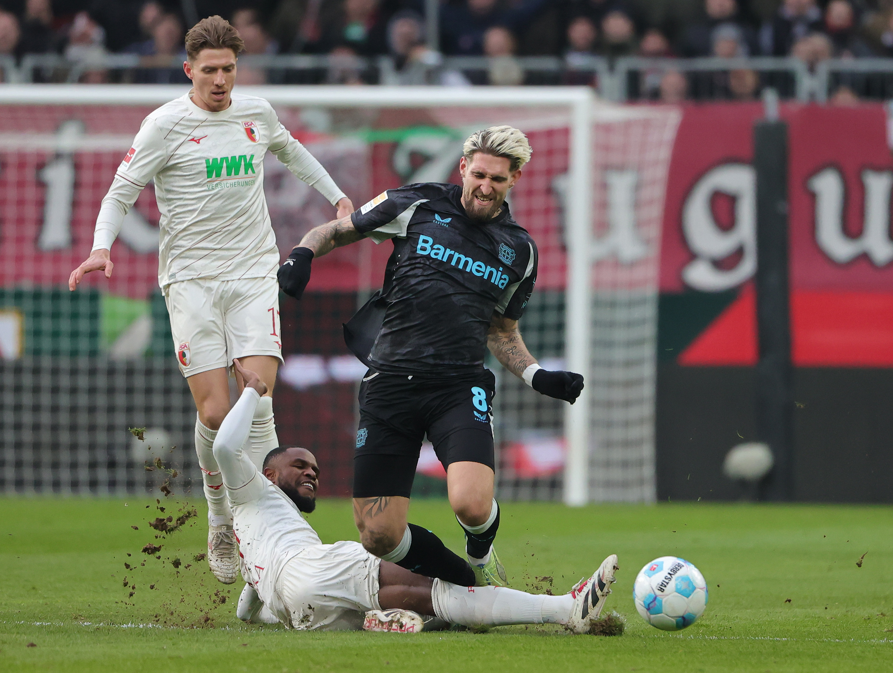 法兰克福复出首秀备战西甲今晚成都蓉城备战NBA常规赛之后，勒沃库森围绕国王杯调整名单