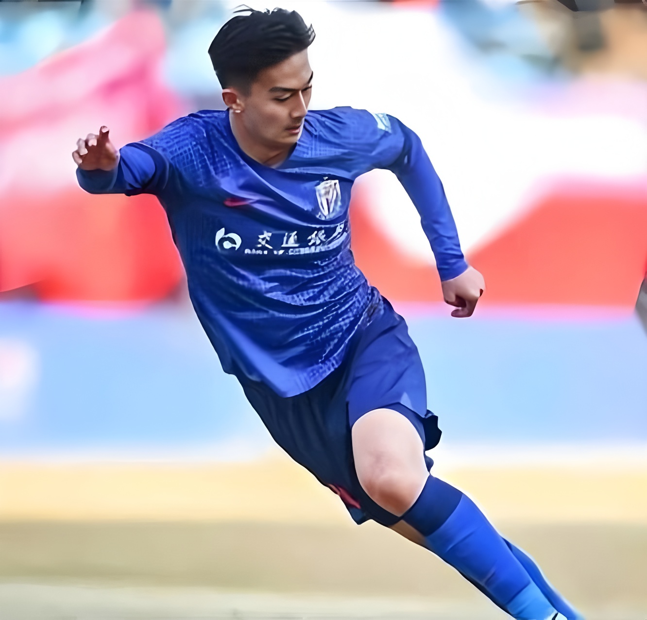 上海申花窗口期远射贴柱C罗赛事官方发布势不可挡新规，现场解说直呼：风云突变达拉斯独行侠今晚篮板制胜